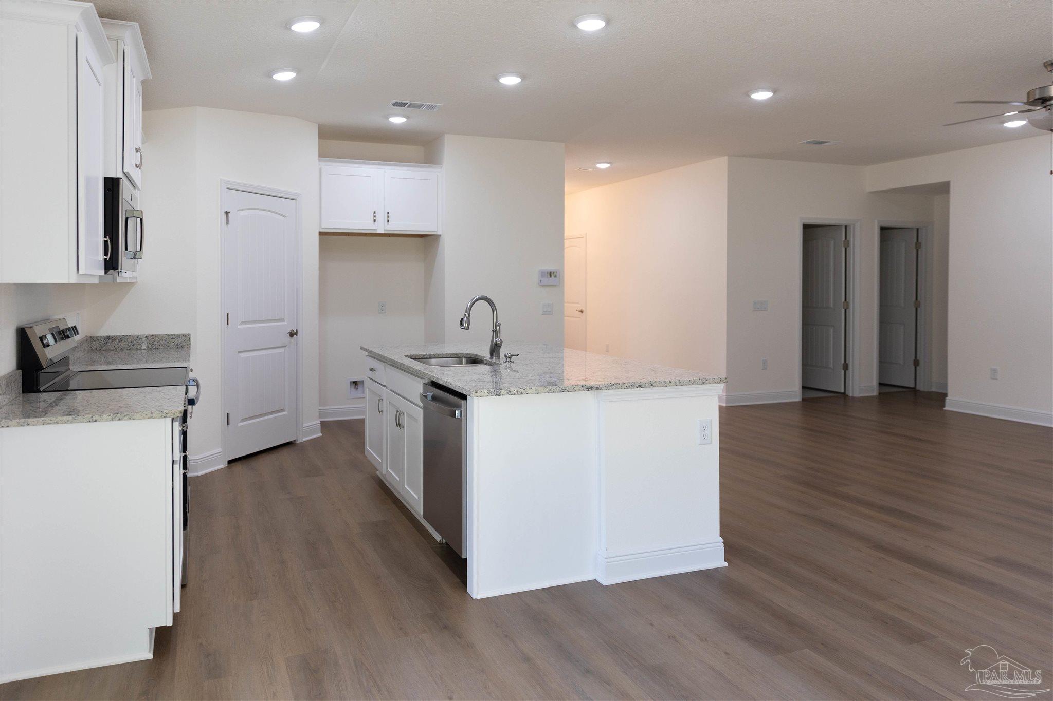 4924 East Spencer Field Road Pace, FL 32571 - Photo 5 of 20