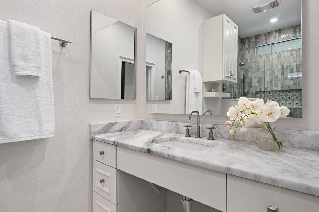 807 West 30th Street Austin, TX 78705 - Photo 27 of 40