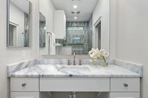 $1,350,000 | 807 West 30th Street, Austin, TX 78705