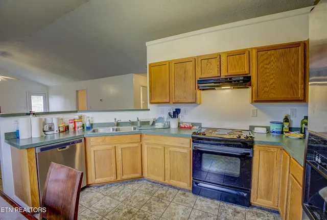 $269,000 | 810 Harvest Meadows Drive, Kodak, TN 37764