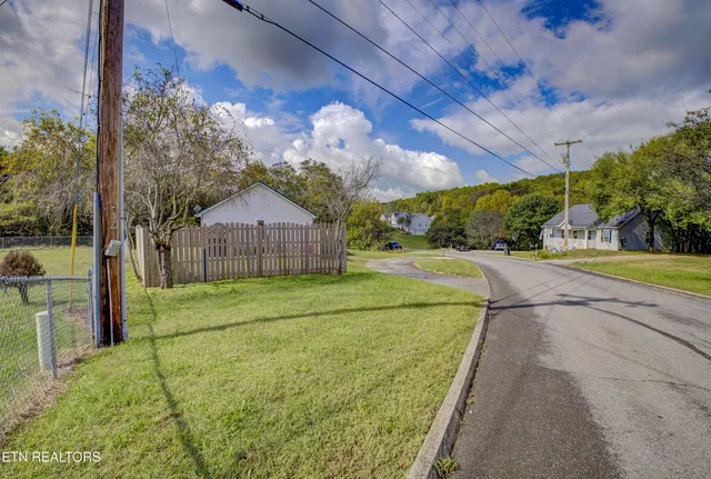 $269,000 | 810 Harvest Meadows Drive, Kodak, TN 37764