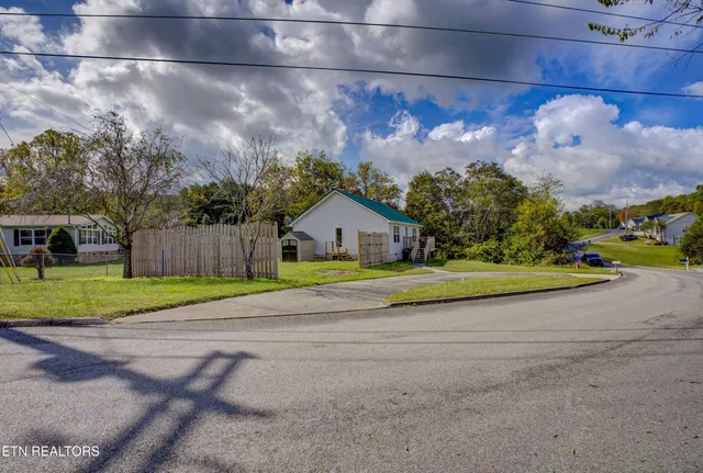 $269,000 | 810 Harvest Meadows Drive, Kodak, TN 37764