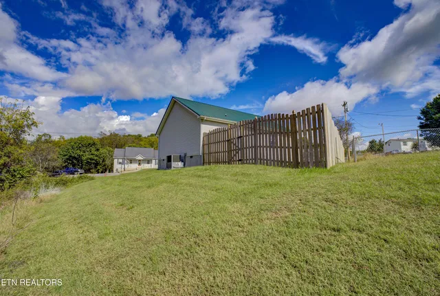 $269,000 | 810 Harvest Meadows Drive, Kodak, TN 37764