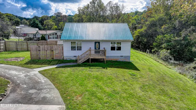 $269,000 | 810 Harvest Meadows Drive, Kodak, TN 37764