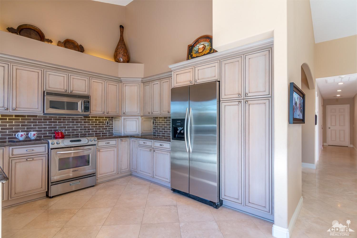 185 Ranch View Circle Palm Desert, CA 92211 - Photo 4 of 14 Additional Photo