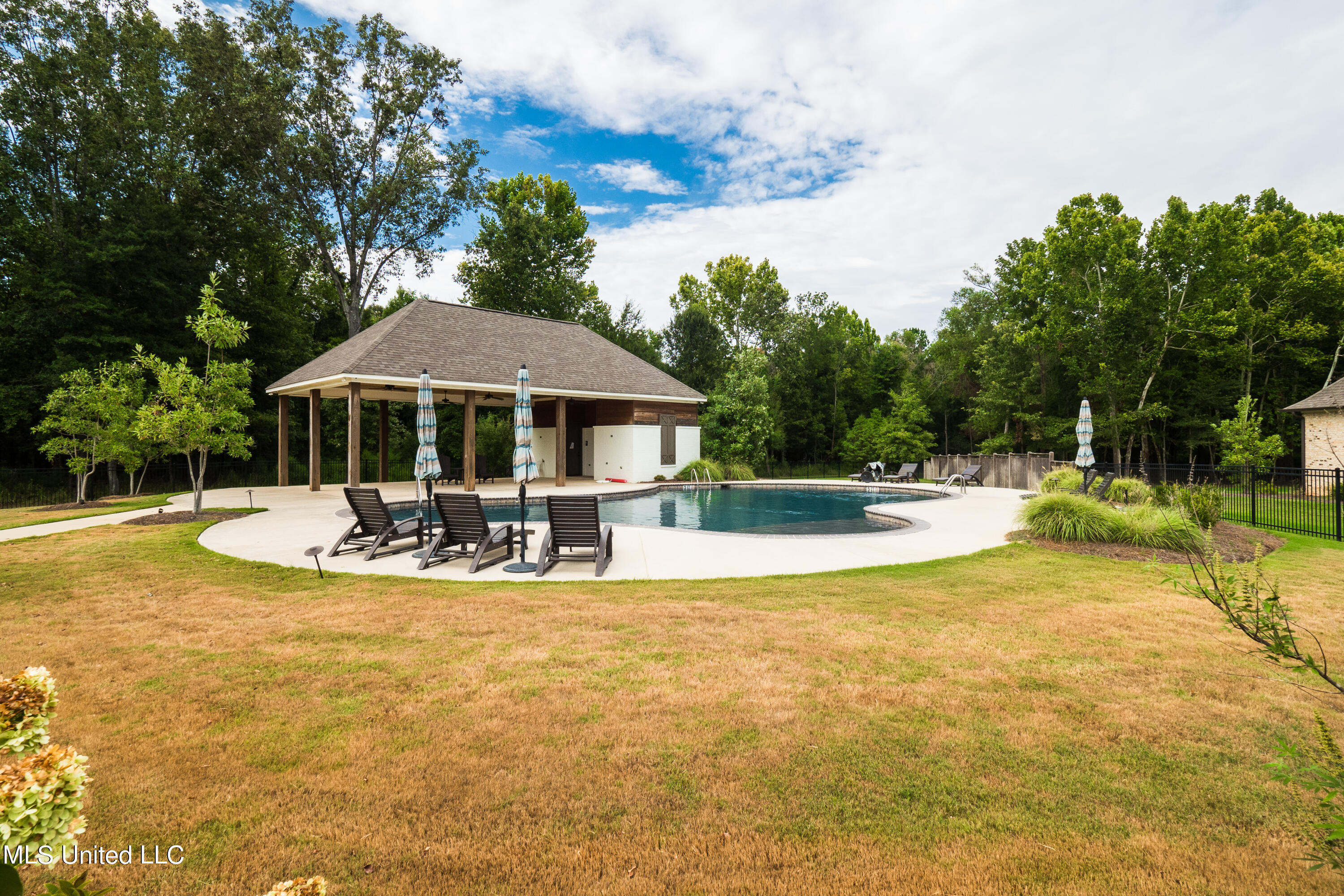 203 South Woodcreek Road Madison, MS 39110 - Photo 59 of 59 203 South Woodcreek (57)