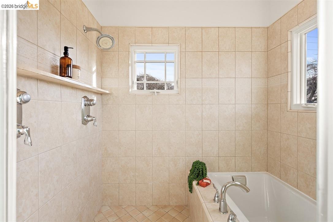 1135 Parker Street Berkeley, CA 94702 - Photo 26 of 42