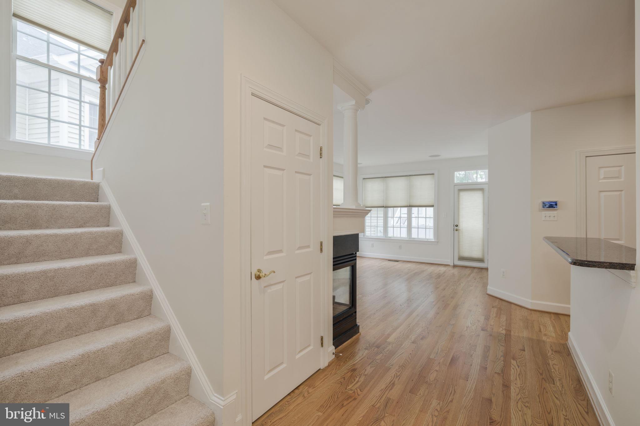 401 Ridgemont Avenue Rockville, MD 20850 - Photo 12 of 38 Interior