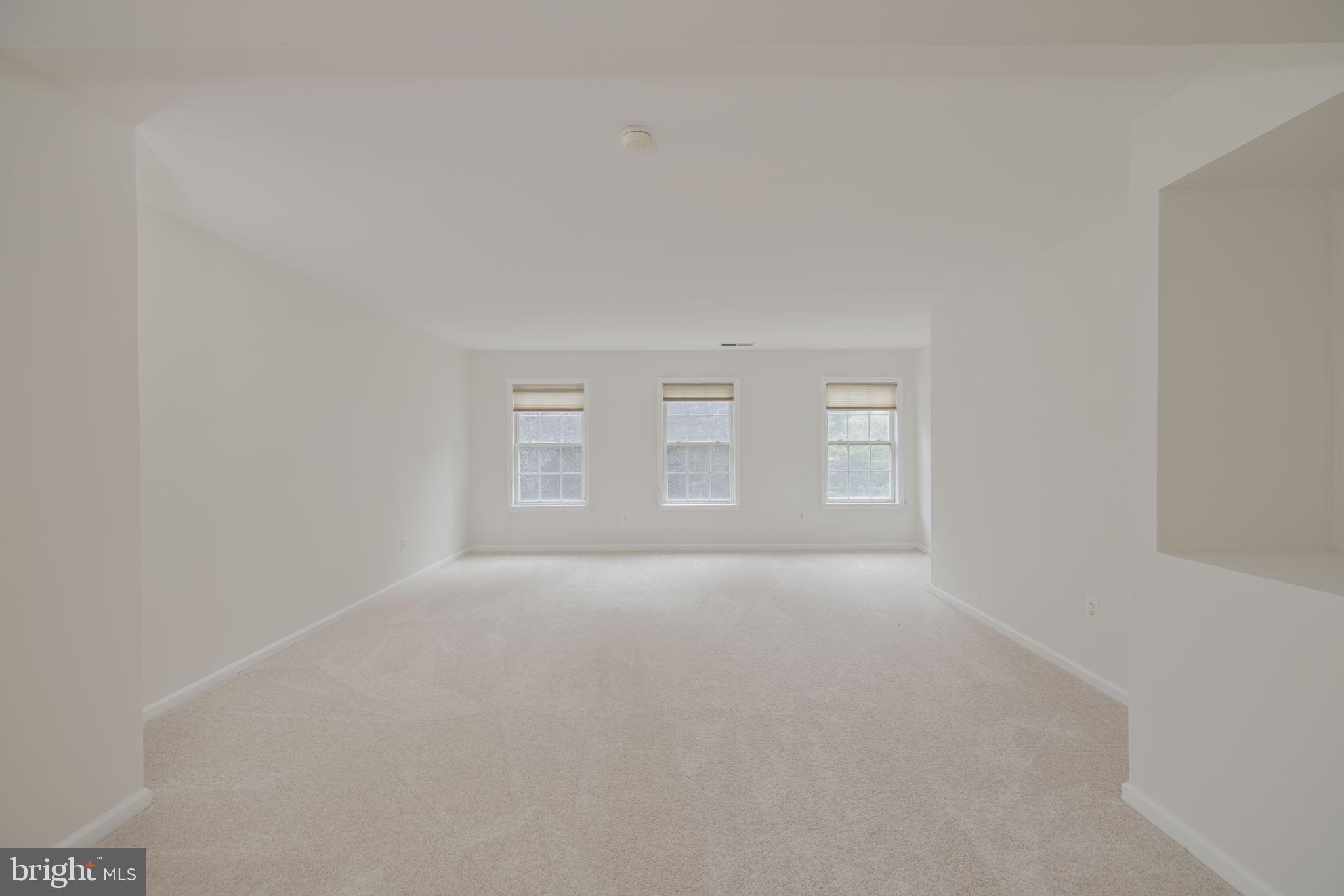 401 Ridgemont Avenue Rockville, MD 20850 - Photo 14 of 38 Primary Bedroom (1 of 4)