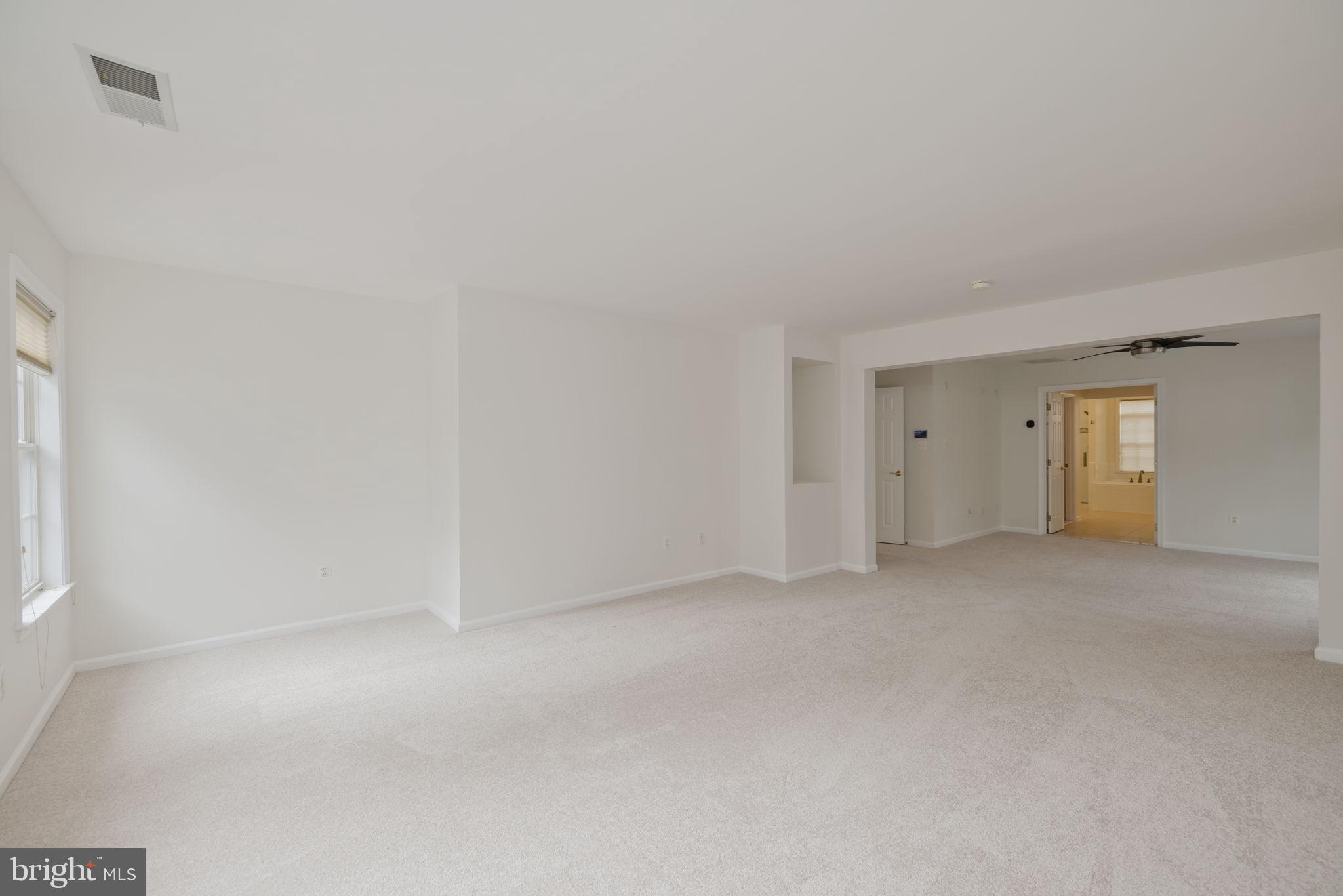 401 Ridgemont Avenue Rockville, MD 20850 - Photo 15 of 38 Primary Bedroom (2 of 4)