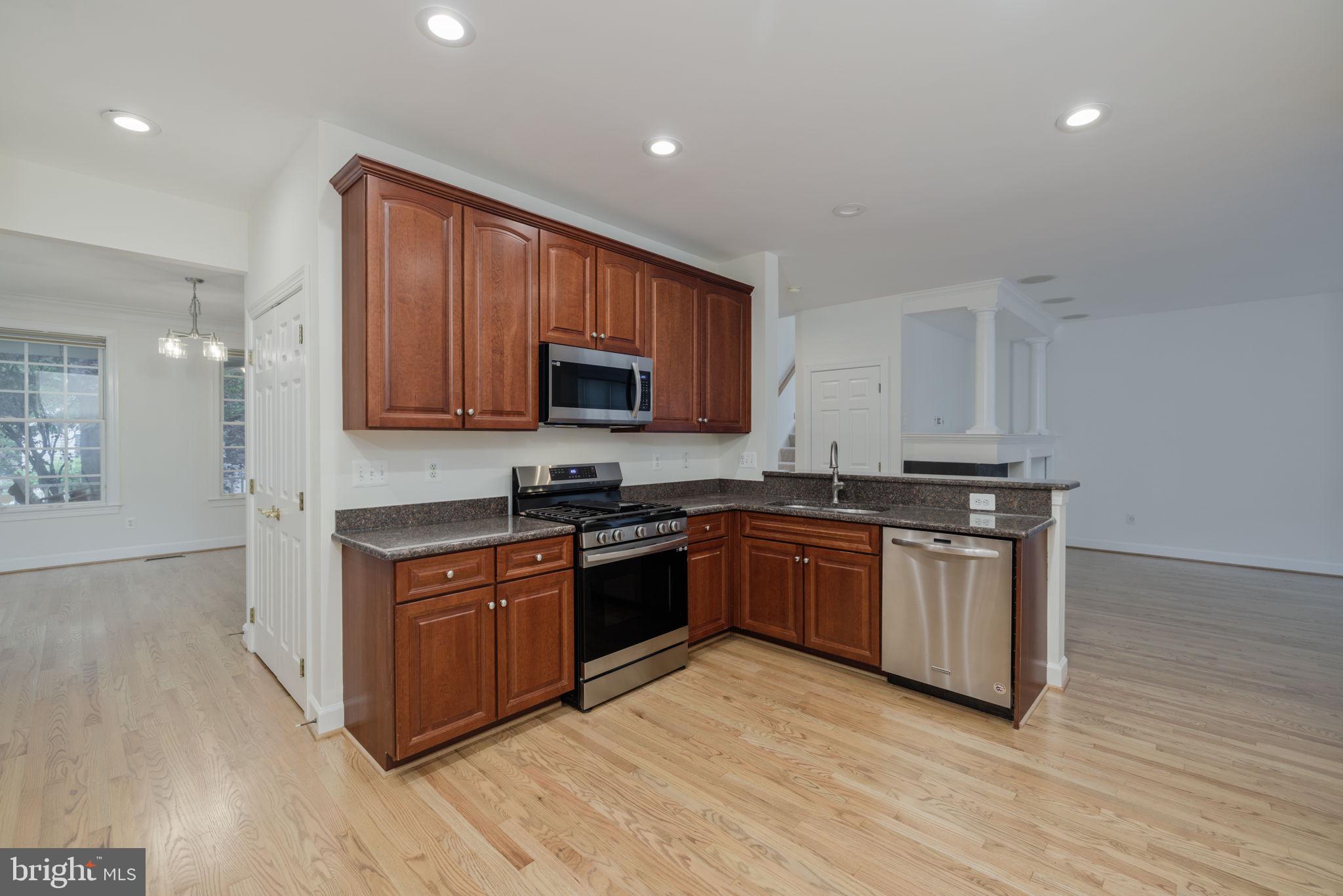 401 Ridgemont Avenue Rockville, MD 20850 - Photo 7 of 38 Kitchen (2 of 3)