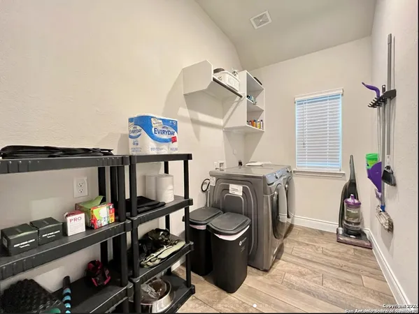 $2,525 | 14158 Blind Bandit Creek, San Antonio, TX 78254