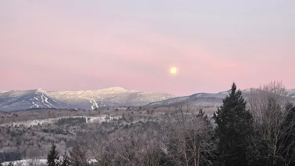 $2,275,000 | 260 Mansfield View Road, Stowe, VT 05672