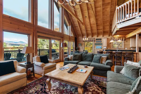 $2,275,000 | 260 Mansfield View Road, Stowe, VT 05672