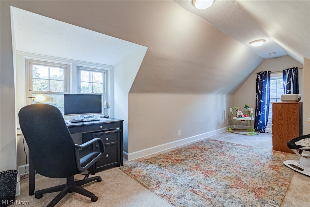 16817 Fernway Road Cleveland, OH 44120 - Photo 28 of 35