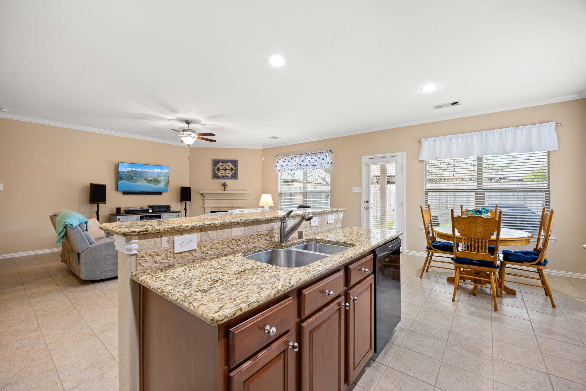 20105 Bitter Root Court Porter, TX 77365 - Photo 11 of 38