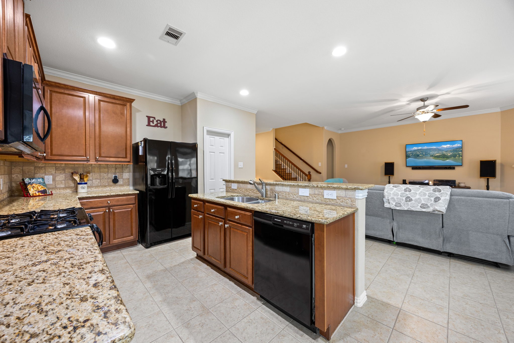 20105 Bitter Root Court Porter, TX 77365 - Photo 12 of 38