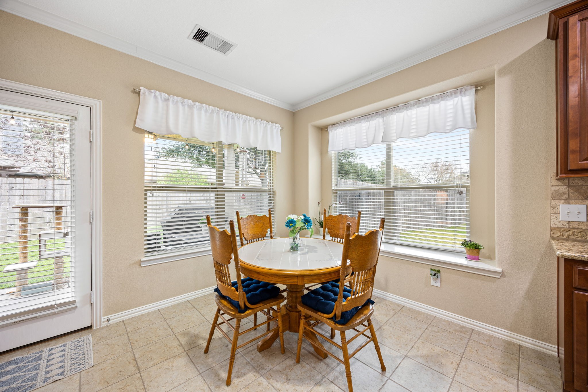 20105 Bitter Root Court Porter, TX 77365 - Photo 8 of 38