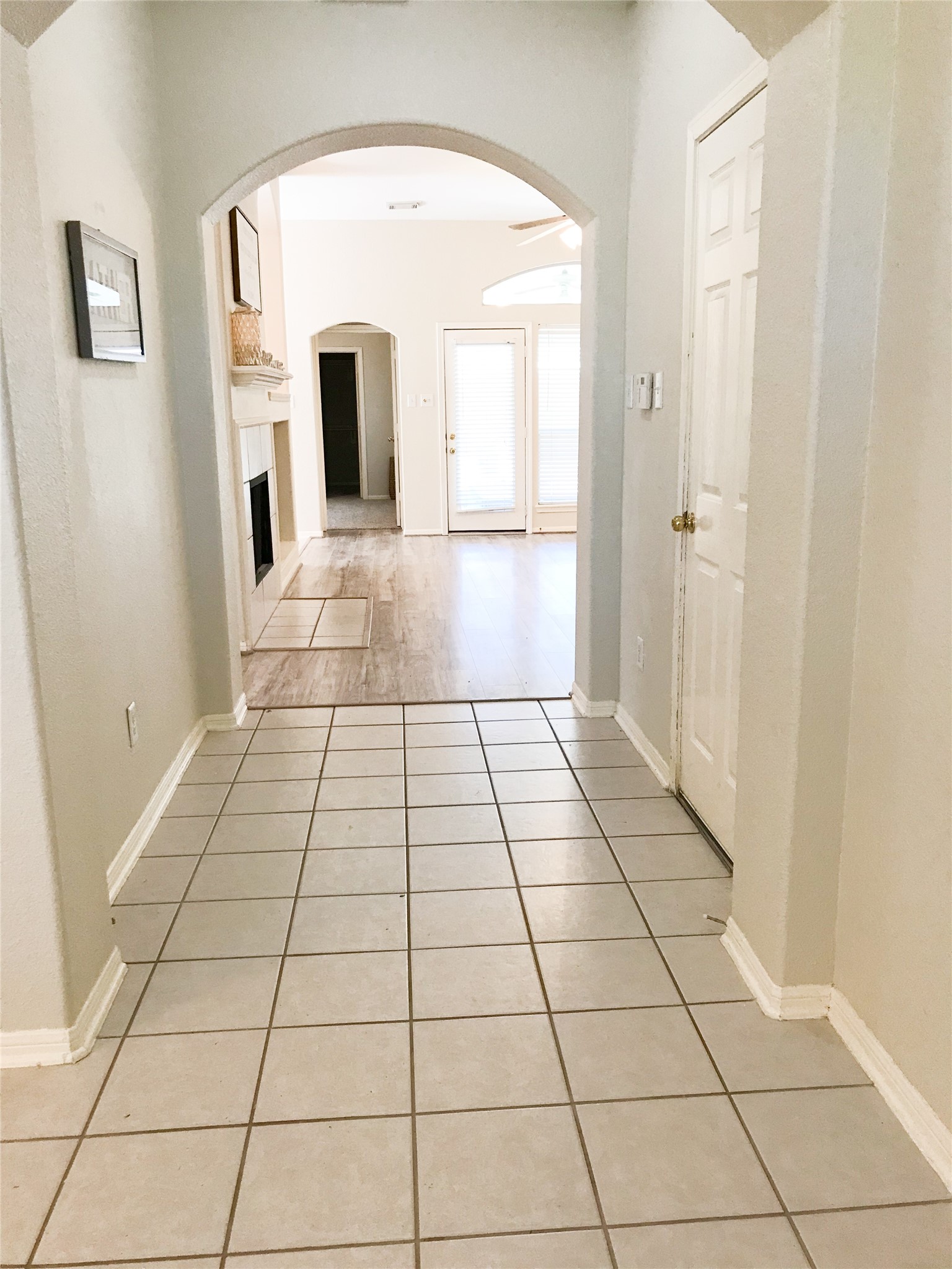 14615 Rochelle Court Cypress, TX 77429 - Photo 14 of 29 a view of a livingroom with an empty space and window