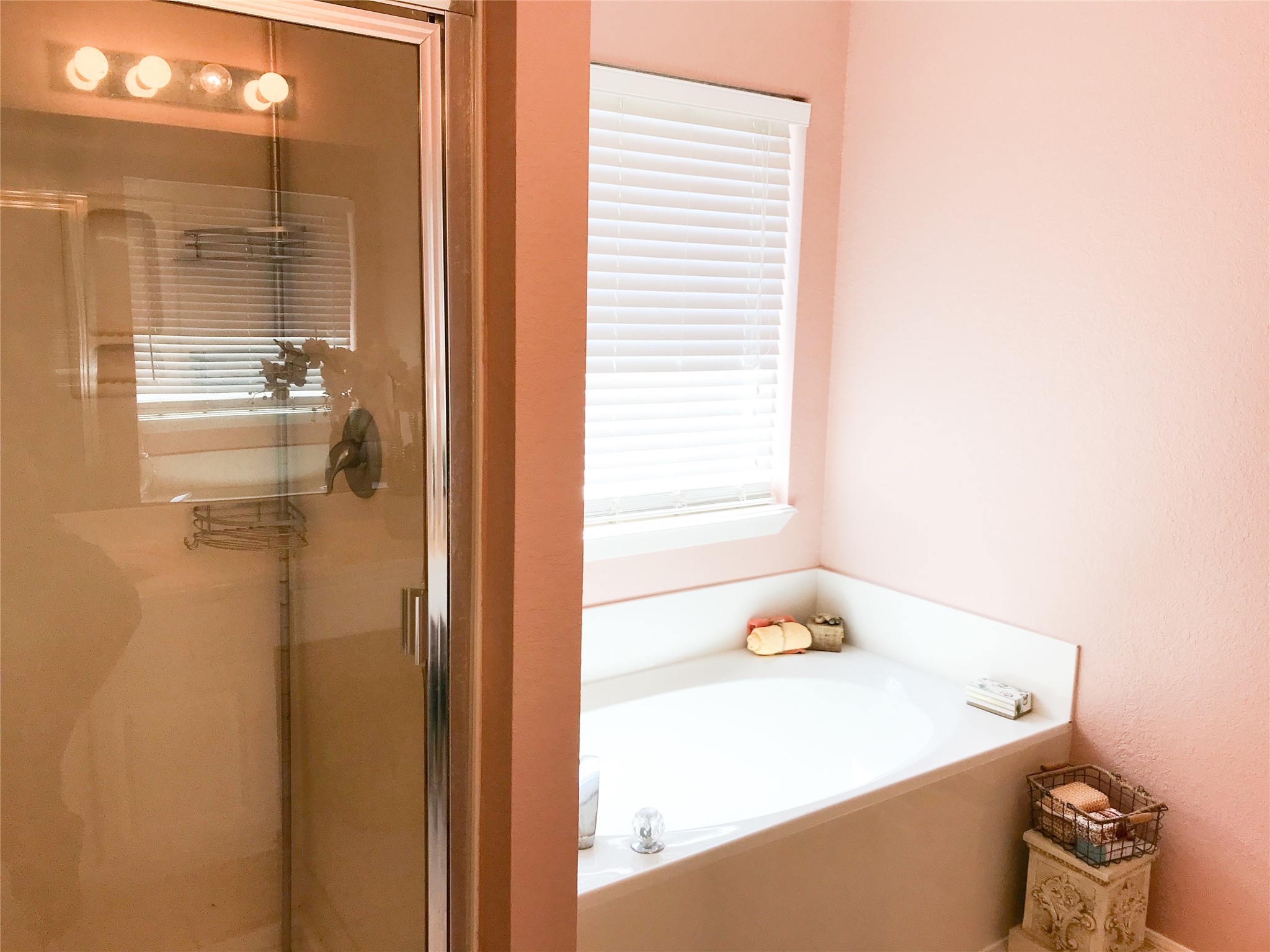 14615 Rochelle Court Cypress, TX 77429 - Photo 20 of 29 a bathroom with a bathtub