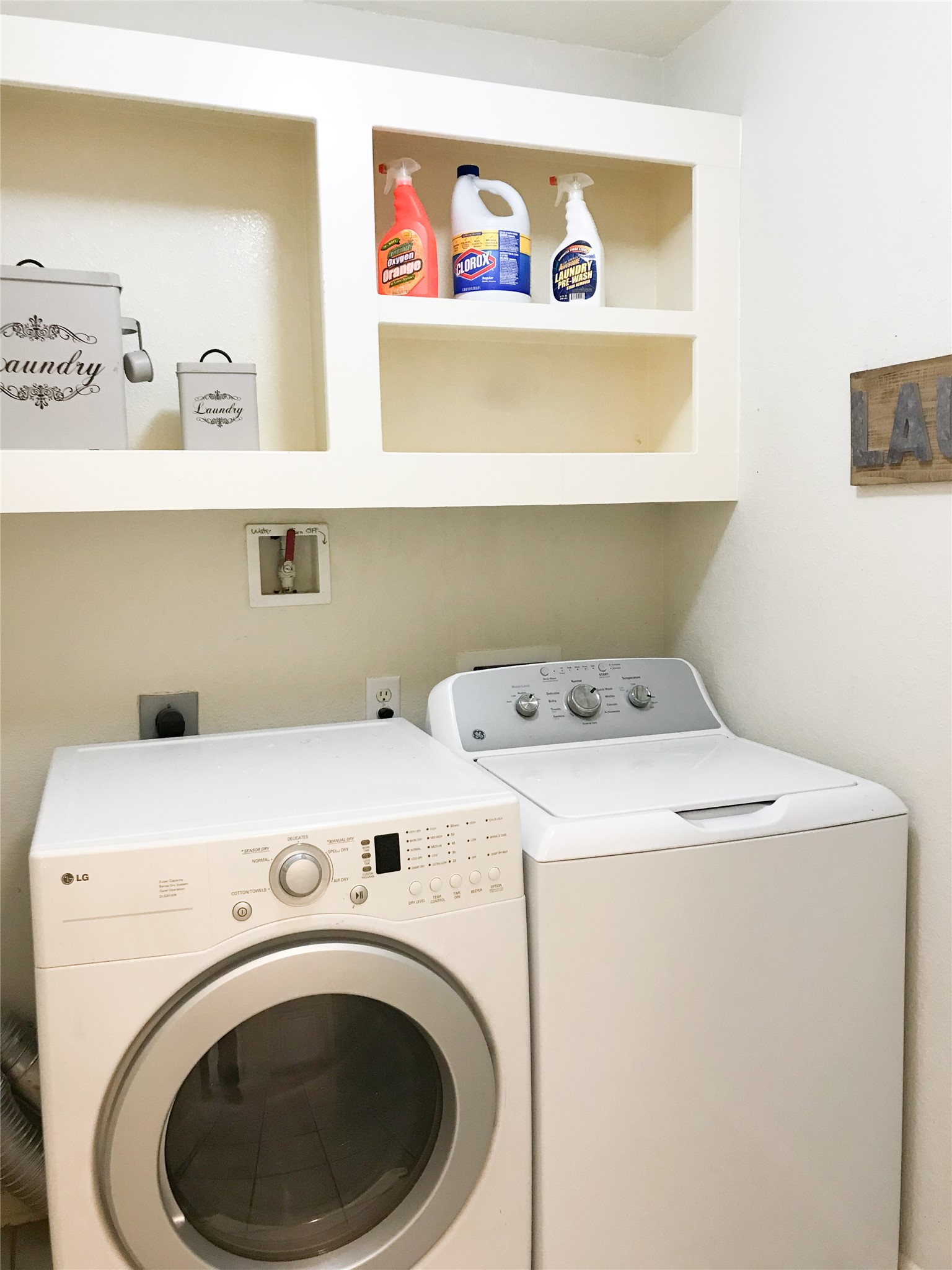 14615 Rochelle Court Cypress, TX 77429 - Photo 24 of 29 a utility room with dryer and washer