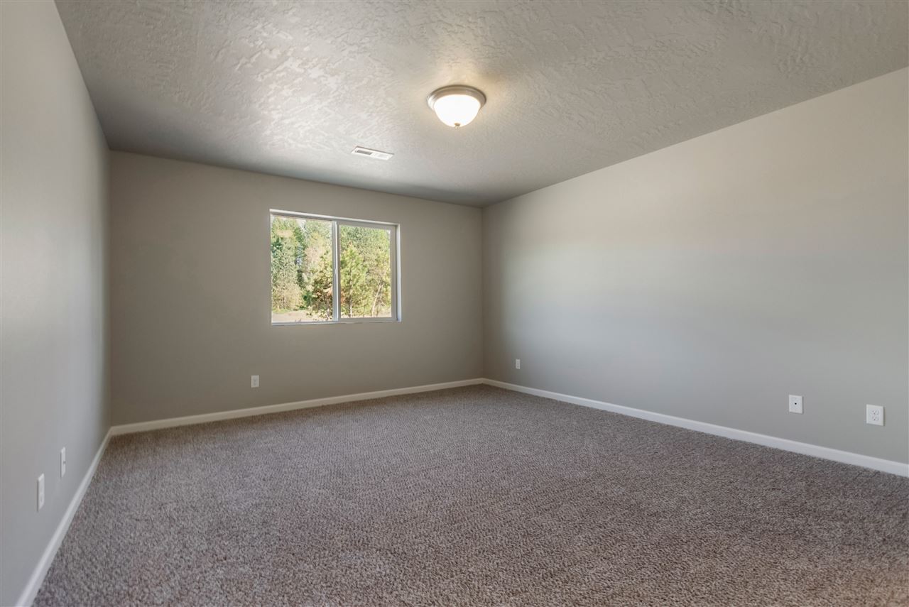 817 East Paske Road Colbert, WA 99005 - Photo 10 of 20