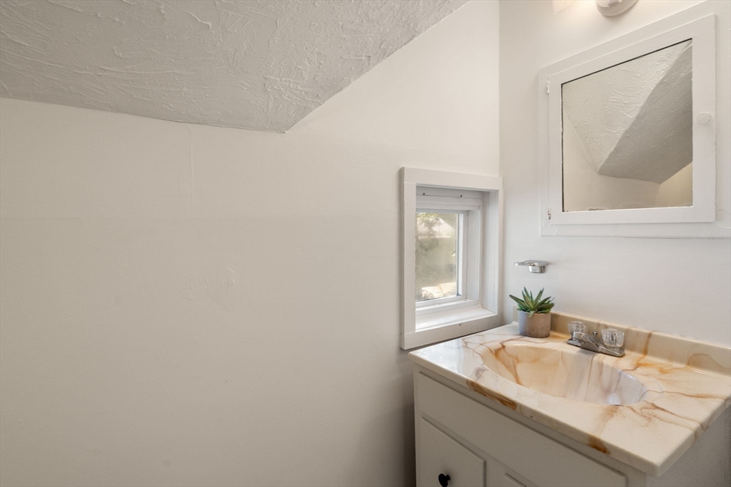 57 Caron Road Sturbridge, MA 01566 - Photo 29 of 35 Gallery Image 29
