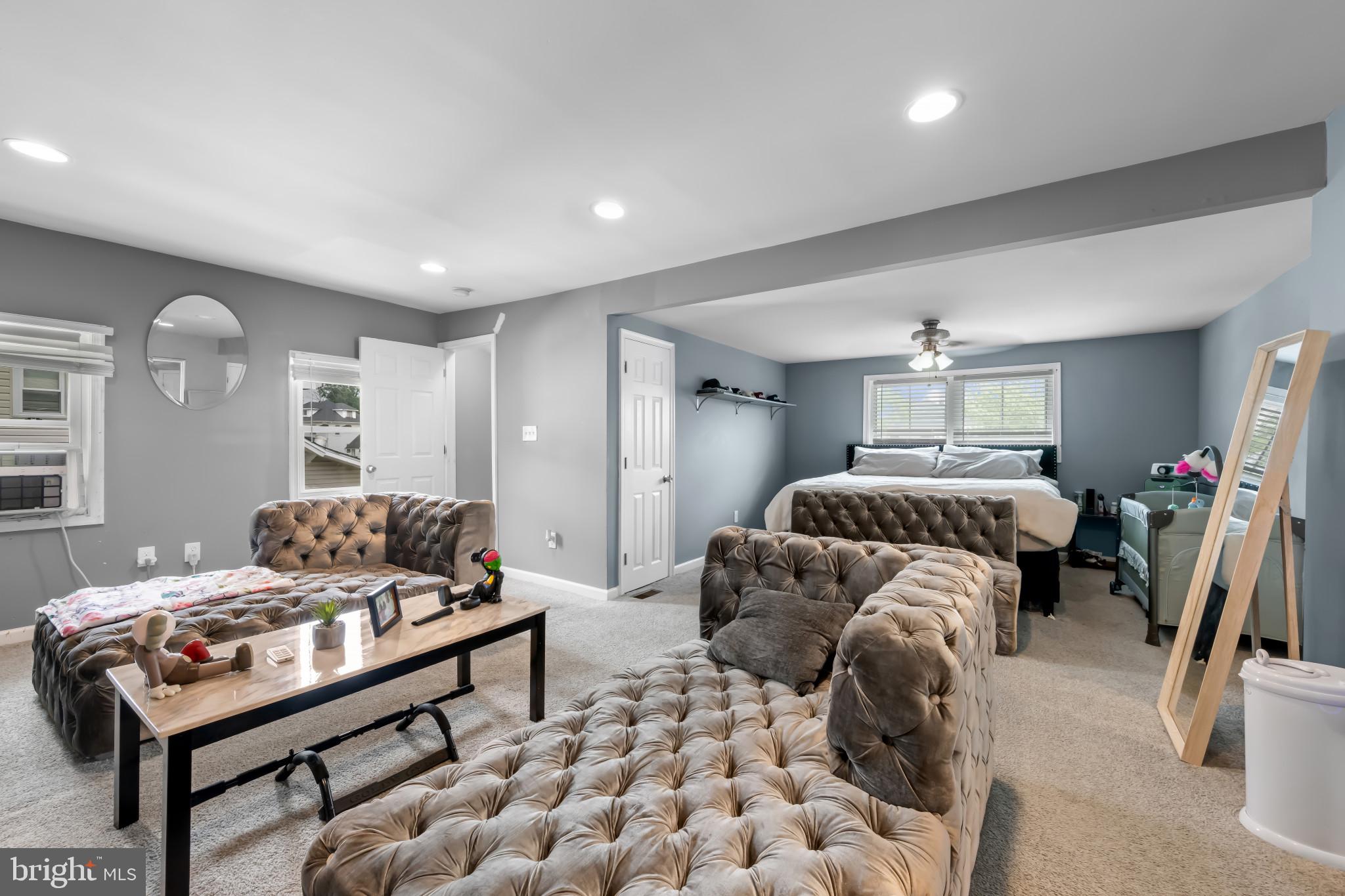 3817 Barrington Road Baltimore, MD 21215 - Photo 17 of 30