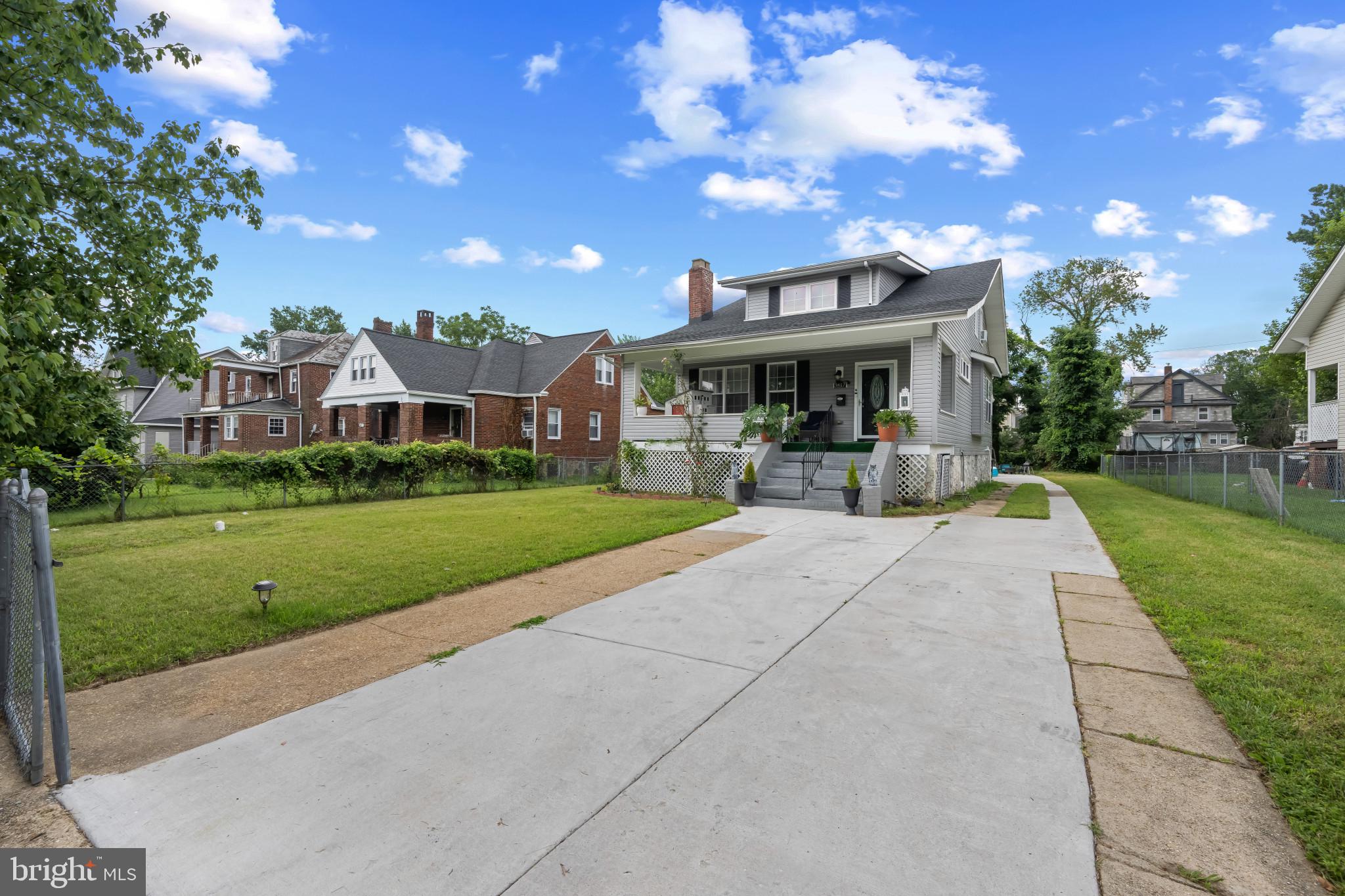 3817 Barrington Road Baltimore, MD 21215 - Photo 3 of 30