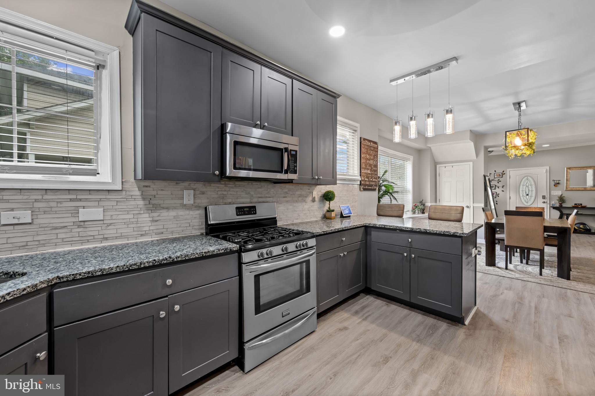 3817 Barrington Road Baltimore, MD 21215 - Photo 10 of 30