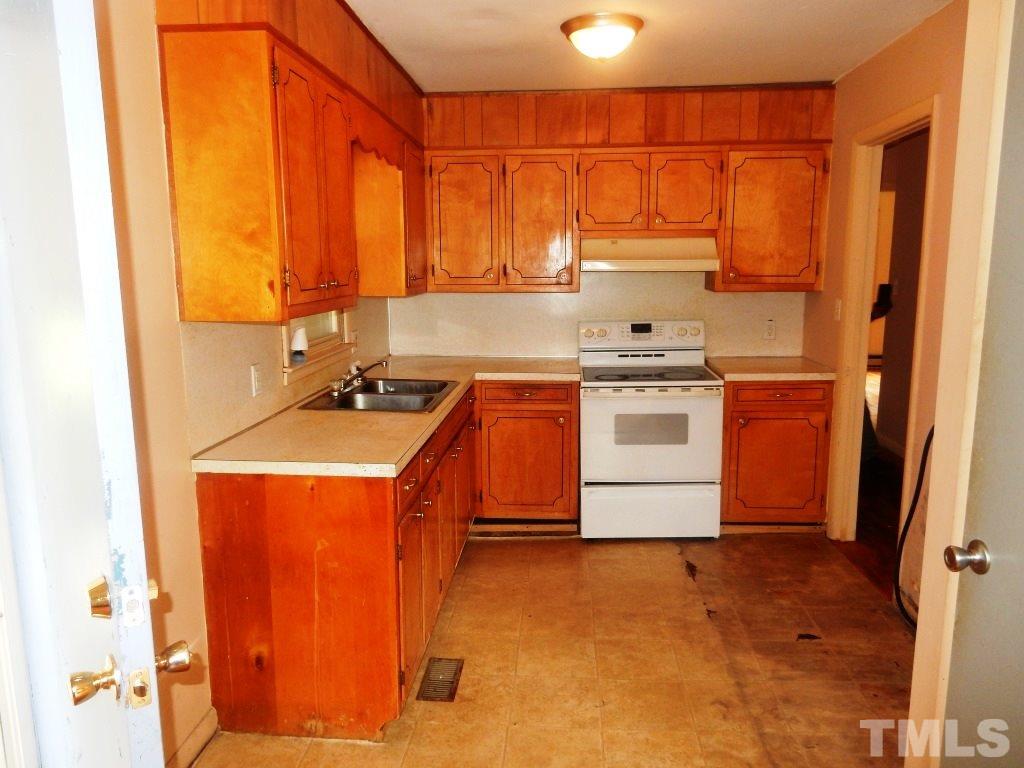 1611 Old Durham Road Roxboro, NC 27573 - Photo 5 of 14