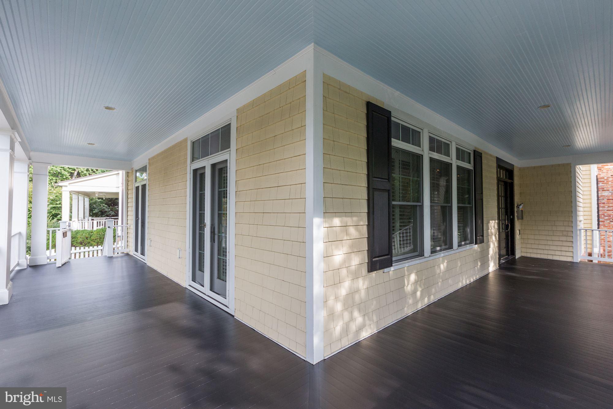 7003 Brookville Road Chevy Chase, MD 20815 - Photo 3 of 30 a view of a garden from an empty room