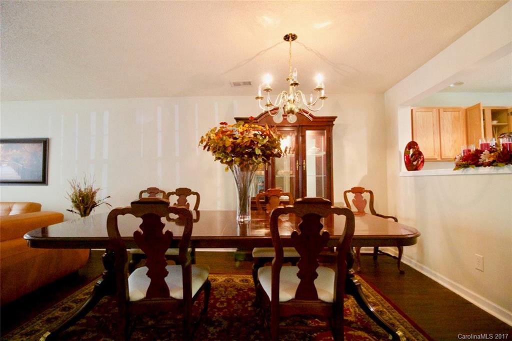 16849 Timber Crossing Road, Unit 16849 Charlotte, NC 28213 - Photo 3 of 12 Gallery Image 3