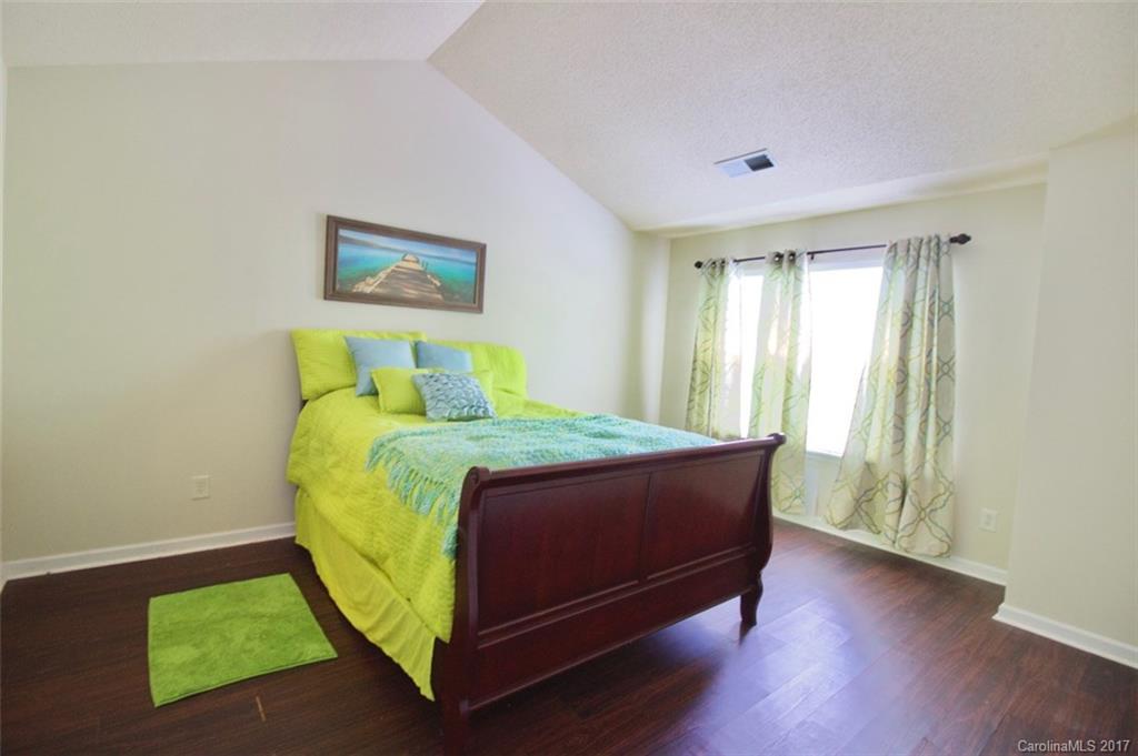 16849 Timber Crossing Road, Unit 16849 Charlotte, NC 28213 - Photo 9 of 12 Gallery Image 9