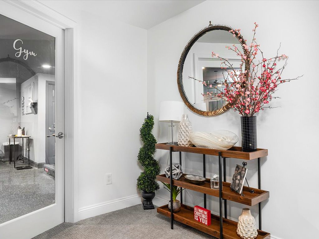 120 S Road East Greenwich, RI 02818 - Photo 20 of 29