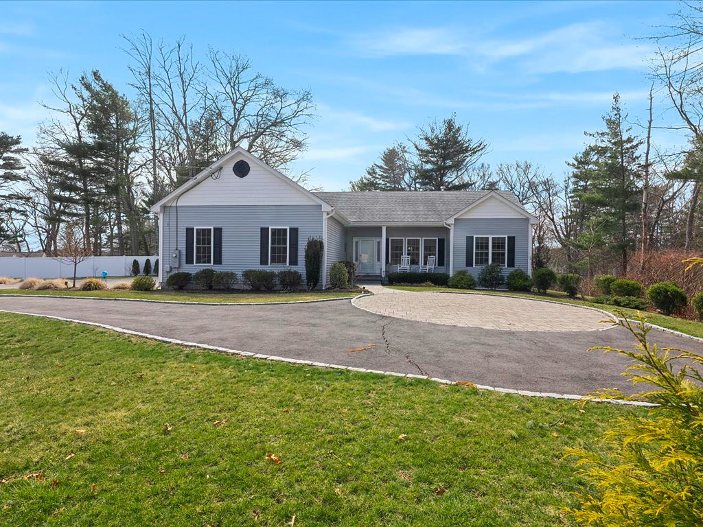 120 S Road East Greenwich, RI 02818 - Photo 2 of 29