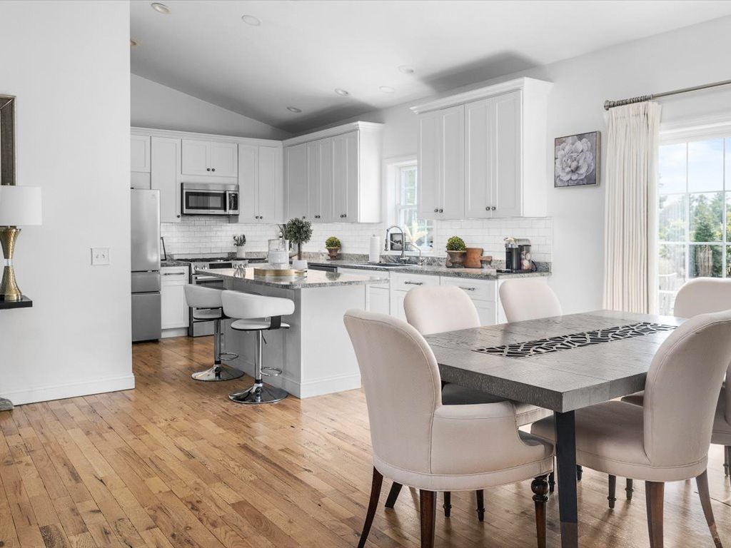 120 S Road East Greenwich, RI 02818 - Photo 8 of 29