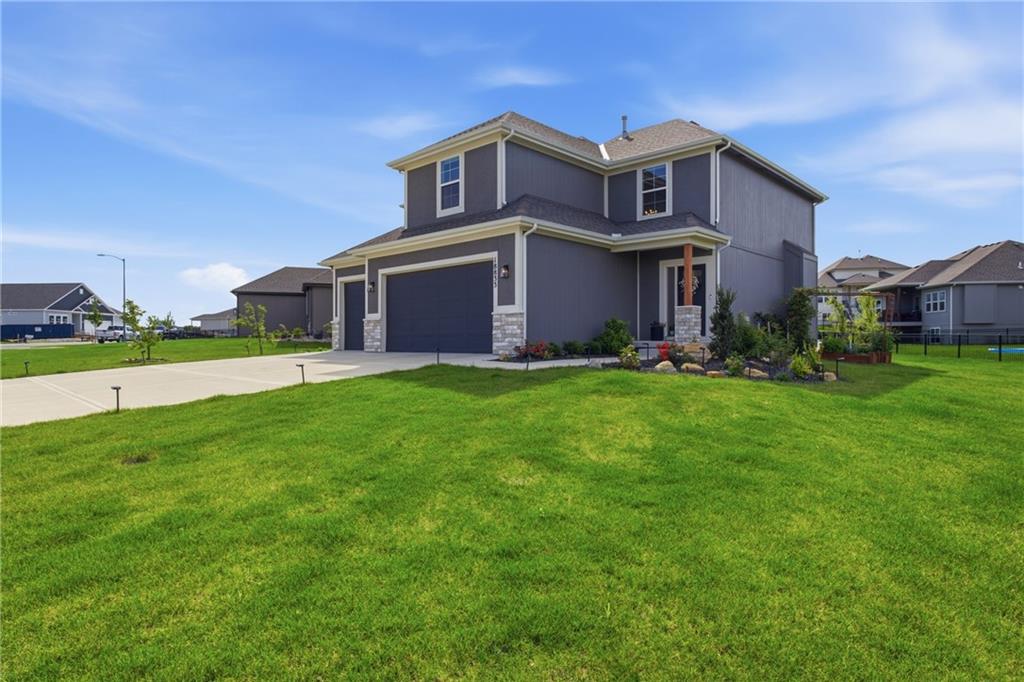 18833 Bittersweet Dr Spring Hill Spring Hill, KS 66083 - Photo 10 of 50