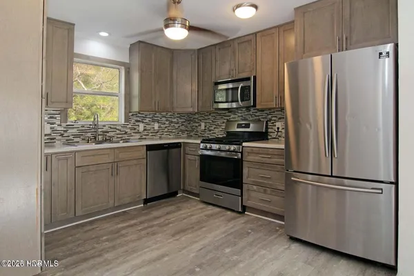 $2,200 | 63 Jesse Lee Lane, Hampstead, NC 28443