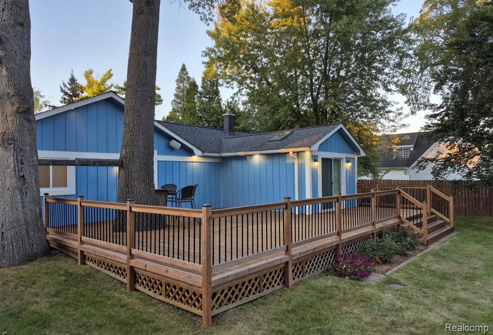 7377 Cooley Lake Road West Bloomfield, MI 48324 - Photo 8 of 59