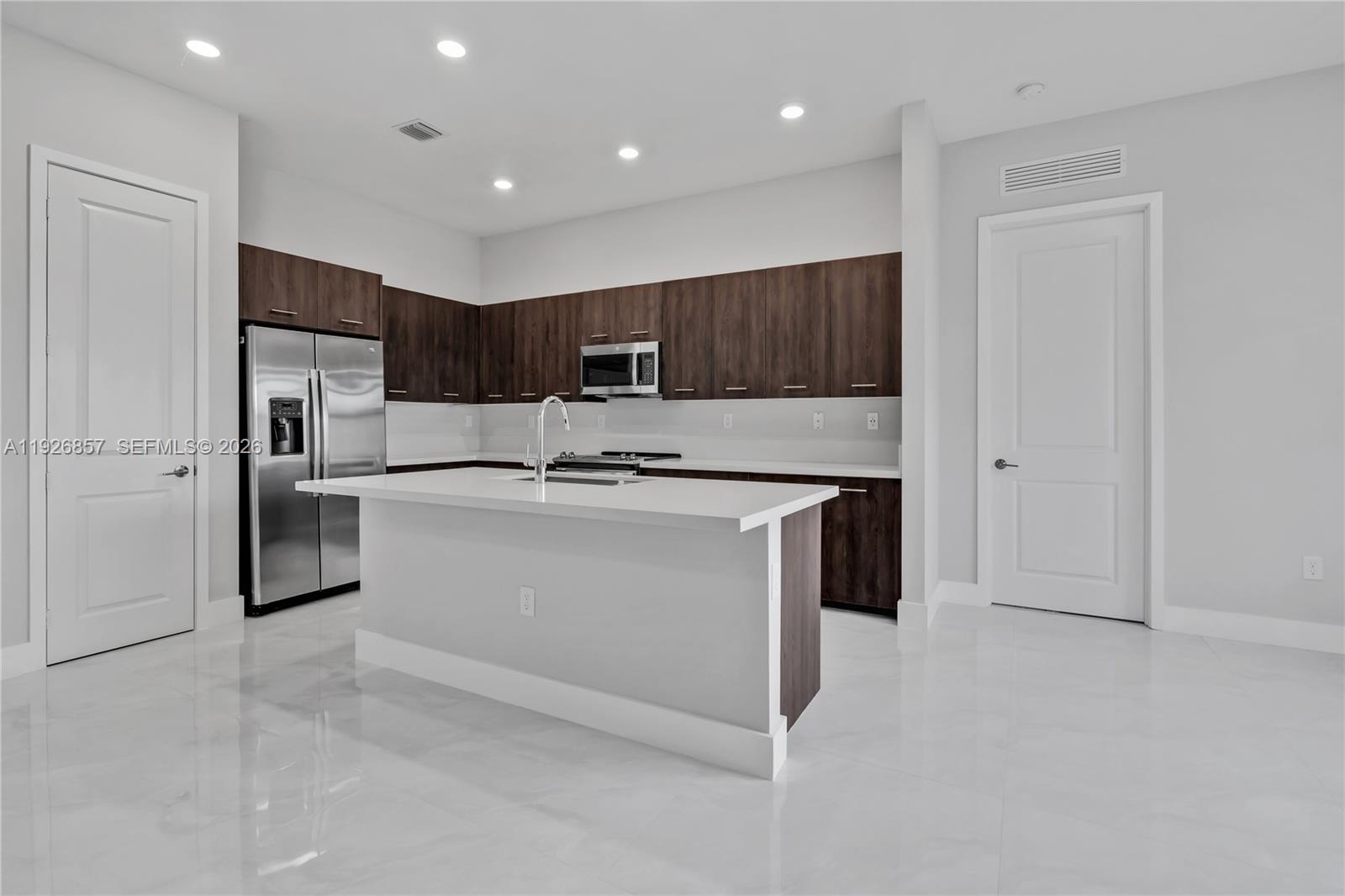 4276 Southwest 173rd Avenue Miramar, FL 33029 - Photo 13 of 56