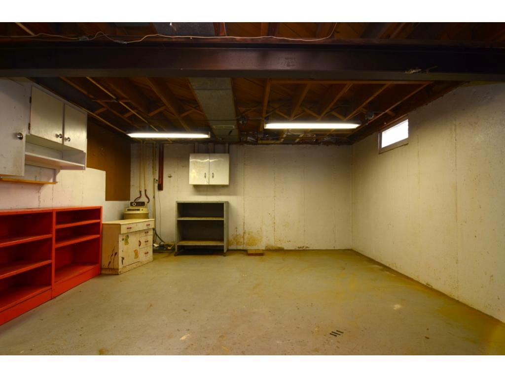 2726 Country Club Road Endwell, NY 13760 - Photo 12 of 22 Gallery Image 12