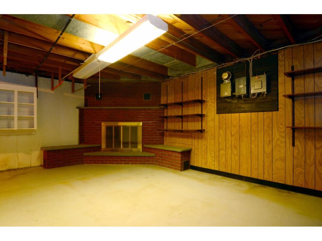 2726 Country Club Road Endwell, NY 13760 - Photo 13 of 22 Gallery Image 13