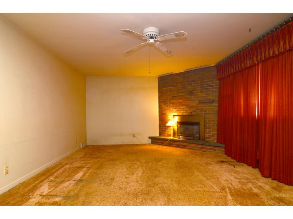 2726 Country Club Road Endwell, NY 13760 - Photo 2 of 22 Gallery Image 2