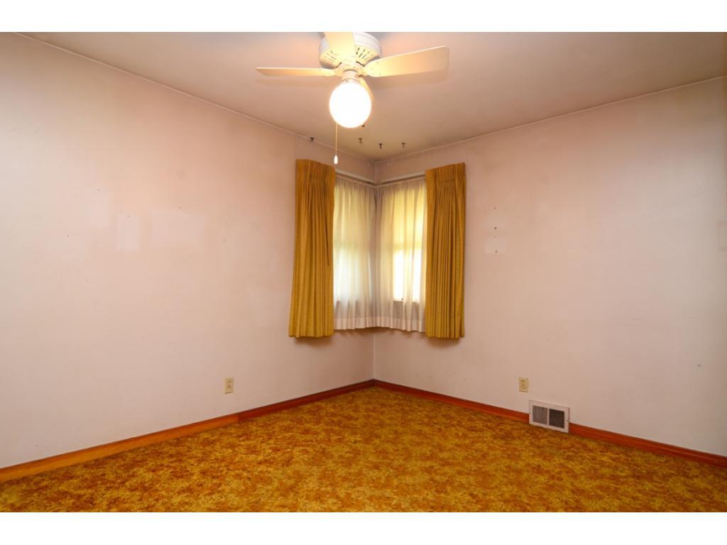 2726 Country Club Road Endwell, NY 13760 - Photo 10 of 22 Gallery Image 10