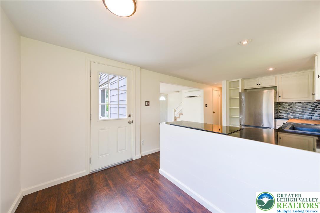 4327 Lanark Road Center Valley, PA 18034 - Photo 16 of 37 Gallery Image 16