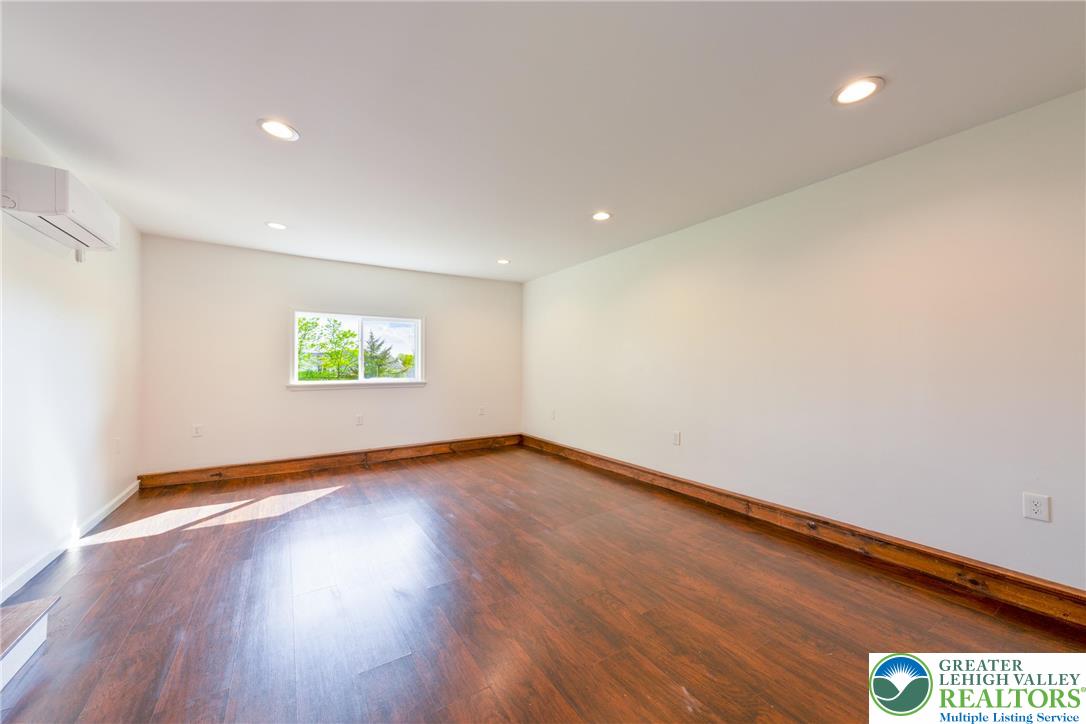 4327 Lanark Road Center Valley, PA 18034 - Photo 25 of 37 Gallery Image 25