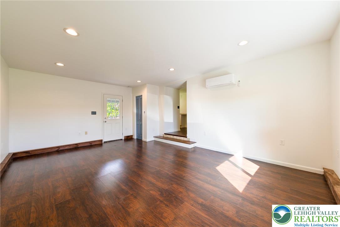 4327 Lanark Road Center Valley, PA 18034 - Photo 27 of 37 Gallery Image 27
