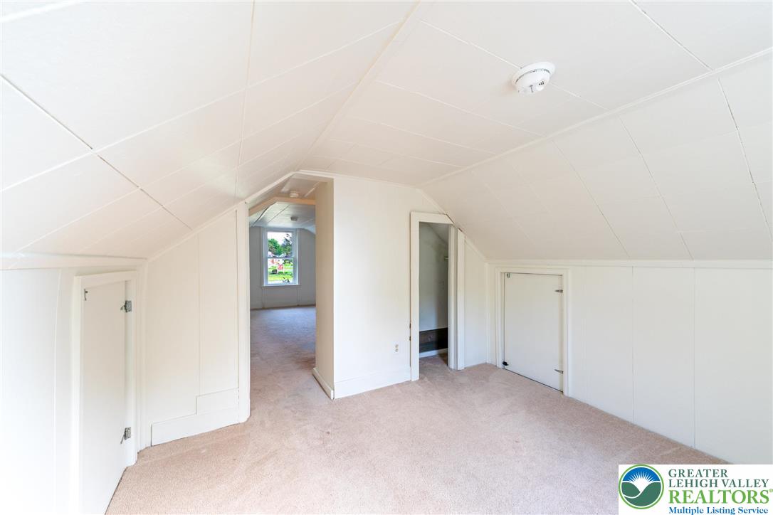 4327 Lanark Road Center Valley, PA 18034 - Photo 31 of 37 Gallery Image 31