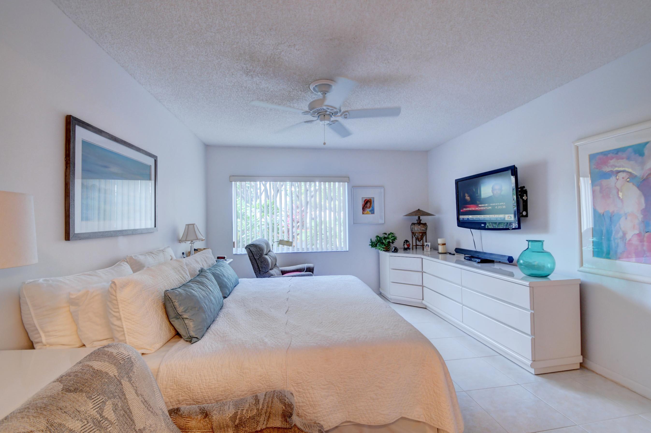 8212 Sweetbriar Way Boca Raton, FL 33496 - Photo 14 of 23 dsc_2913_4_5_6_7